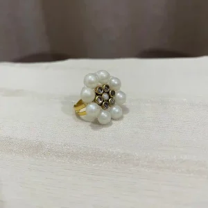 পার্ল এথেনিয়া ফ্লোরাল রিং